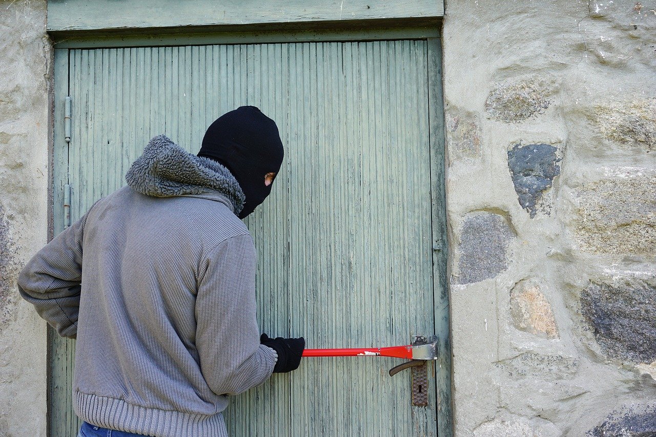 Technology prevented a landlord’s house from burglary, literally